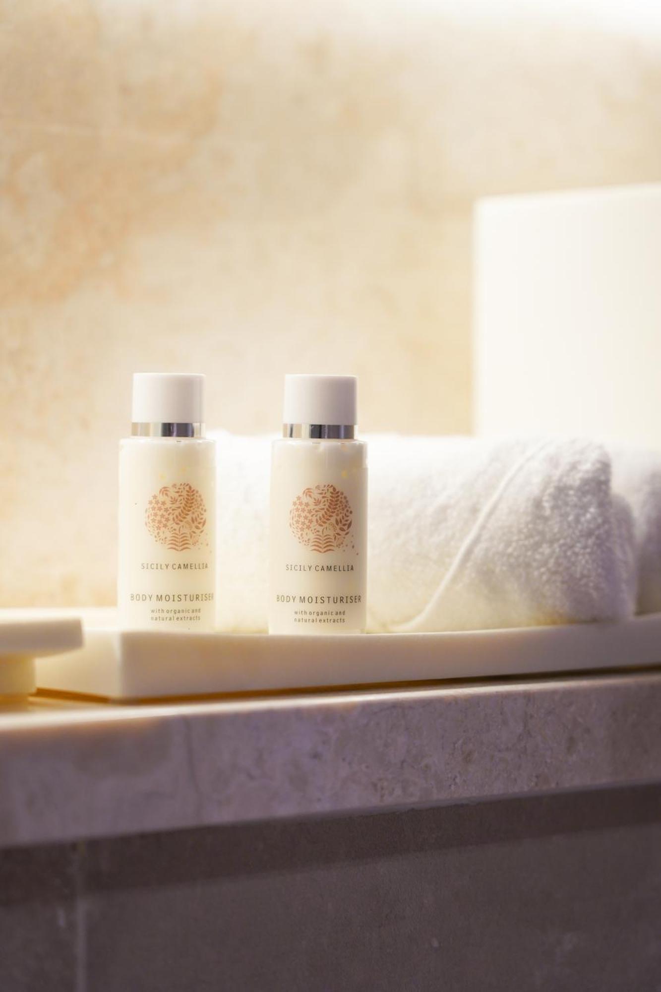 Andalus Al Seef Resort & Spa Αμπού Ντάμπι Δωμάτιο φωτογραφία